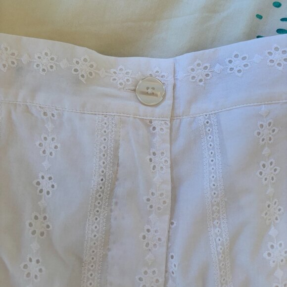 FRANK & OAK White Eyelet Shorts - Picture 3 of 9